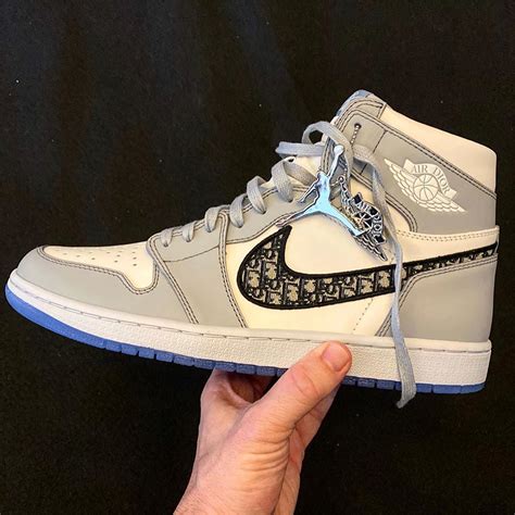 jordan one retro dior|dior air jordan 1 kid.